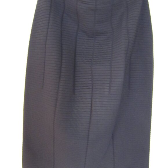 Giorgio Armani Women's Black Pencil Skirt Size 46 with tiny pleats - Picture 4 of 7